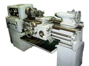 1М61 універсальний токарно-гвинторізний верстат